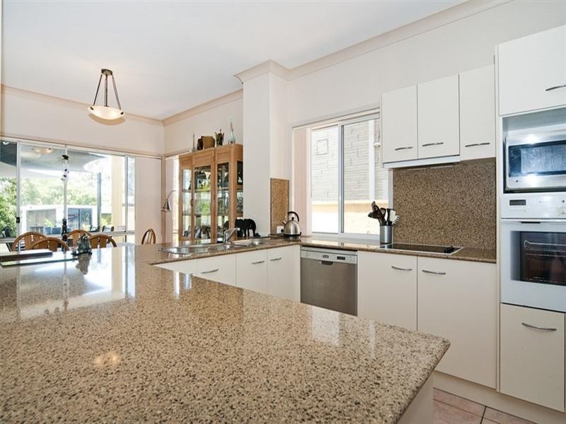 2/7 Perry Place, Biggera Waters QLD 4216