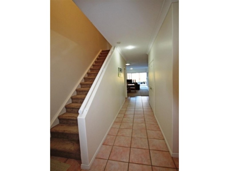 2/7 Perry Place, Biggera Waters QLD 4216