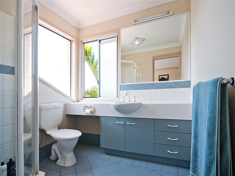 2/7 Perry Place, Biggera Waters QLD 4216