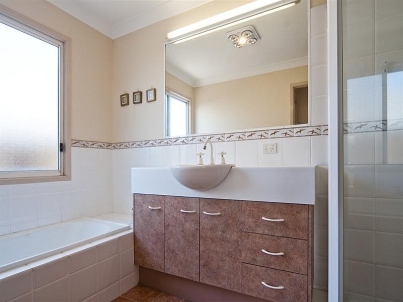 2/7 Perry Place, Biggera Waters QLD 4216