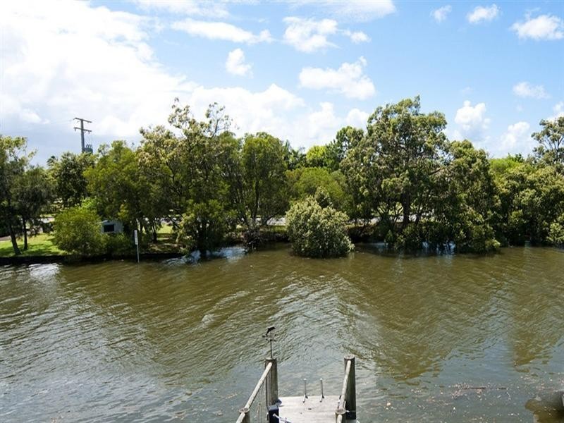 2/7 Perry Place, Biggera Waters QLD 4216