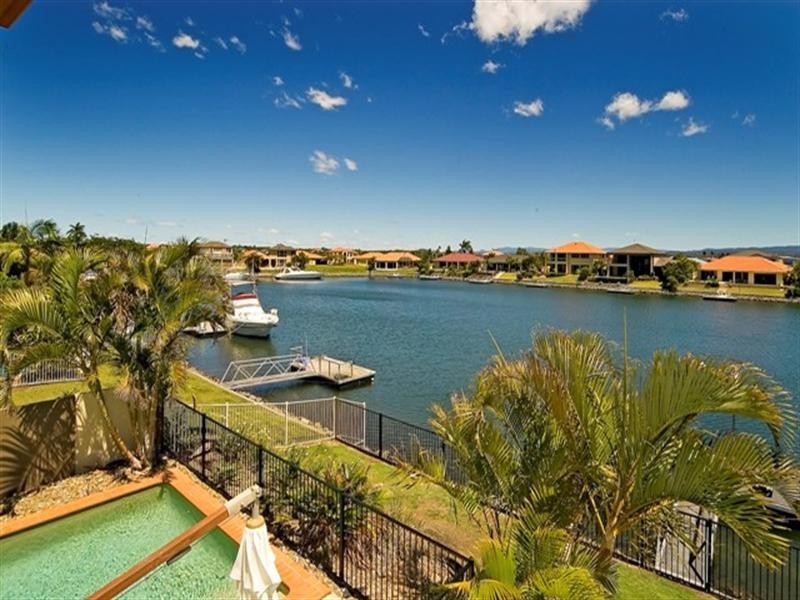 16 Prosperity Drive, Helensvale QLD 4212