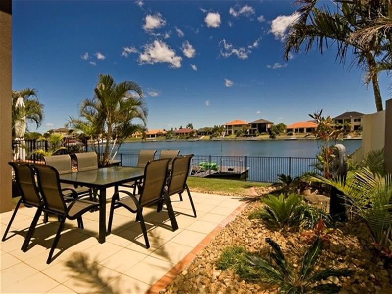 16 Prosperity Drive, Helensvale QLD 4212