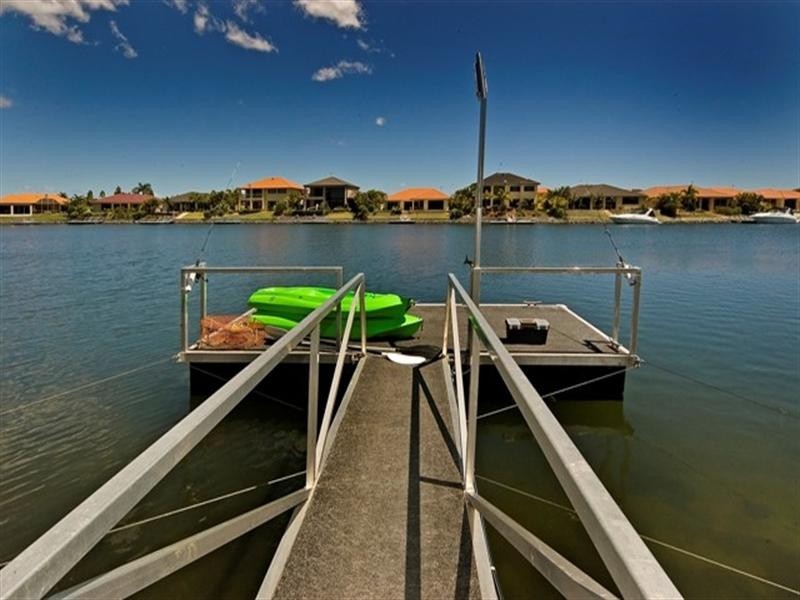 16 Prosperity Drive, Helensvale QLD 4212