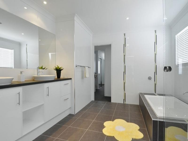 27 Palladium Boulevard, Hope Island QLD 4212