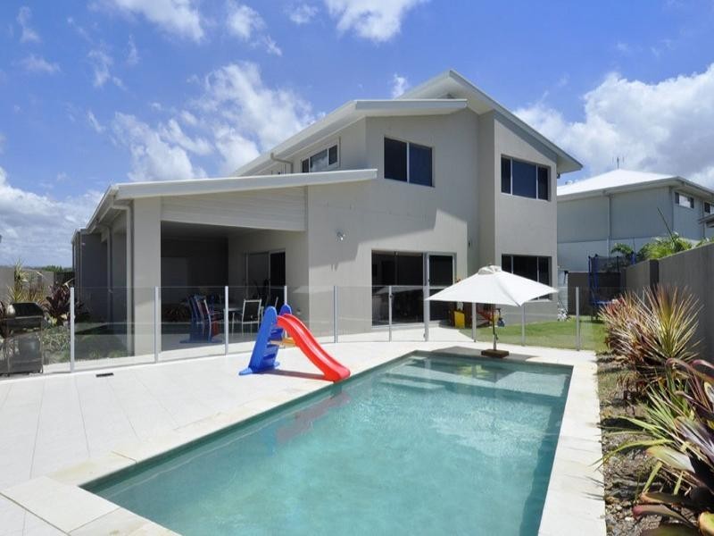 27 Palladium Boulevard, Hope Island QLD 4212