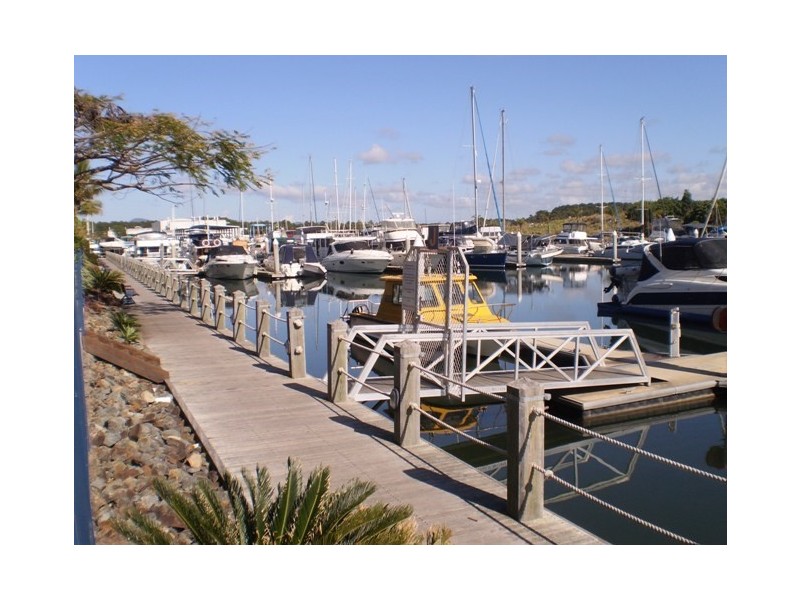 56 John Lund Drive, Hope Island QLD 4212