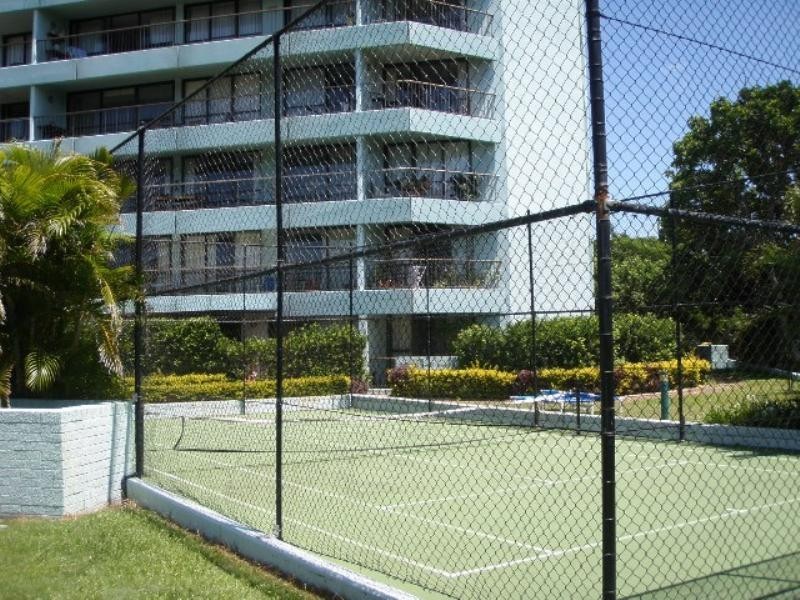 13/114 Marine Parade, Southport QLD 4215