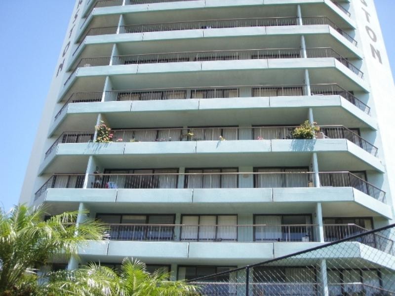 13/114 Marine Parade, Southport QLD 4215