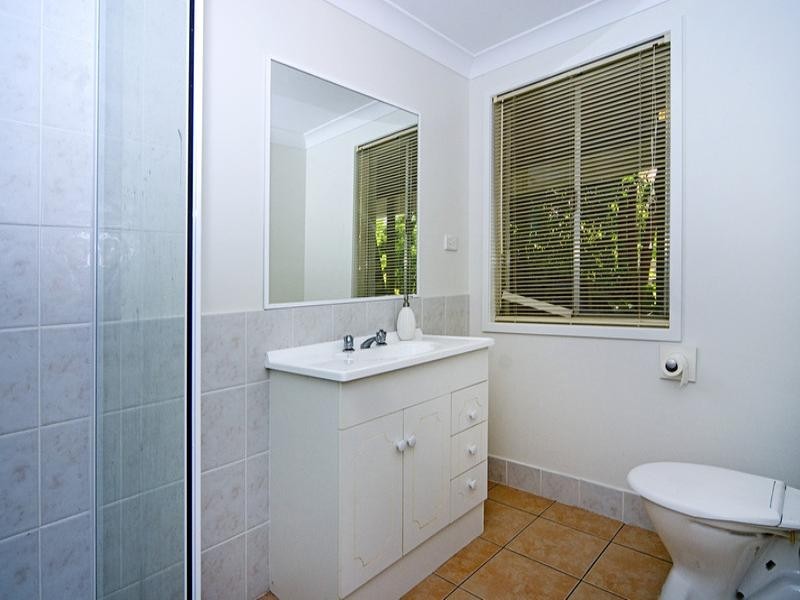 29 Akoonah Street, Hope Island QLD 4212