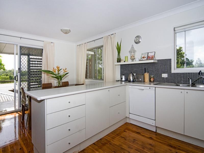 29 Akoonah Street, Hope Island QLD 4212