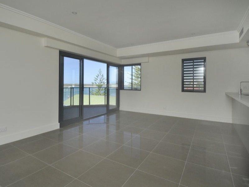 Biggera Waters QLD 4216