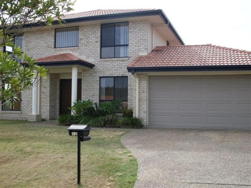 12 Kite Circuit, Arundel QLD 4214