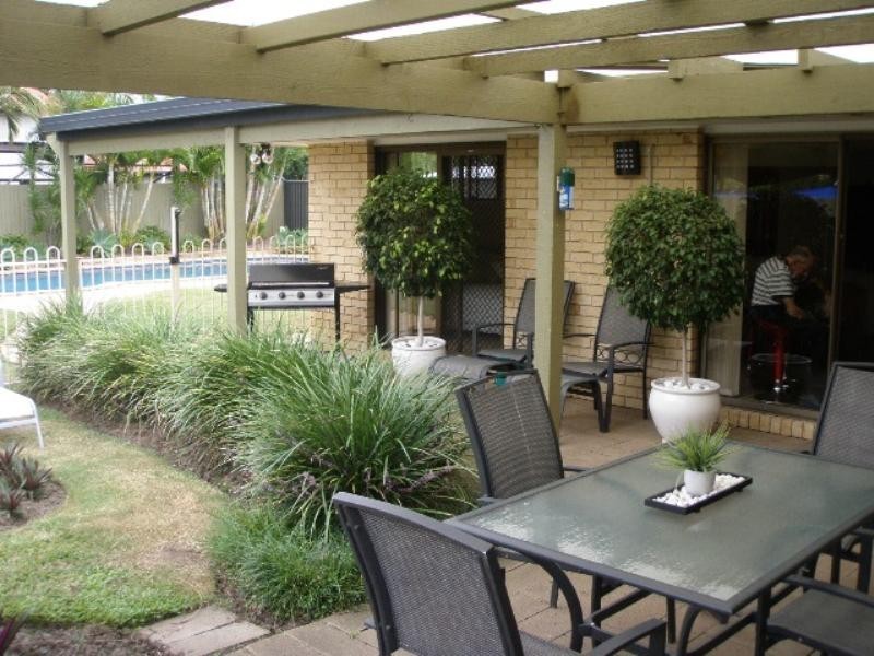 22 Burrendong Road, Coombabah QLD 4216