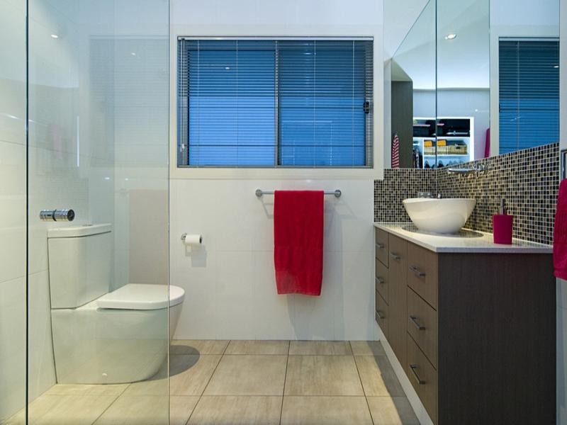 152 Sundance Way, Runaway Bay QLD 4216