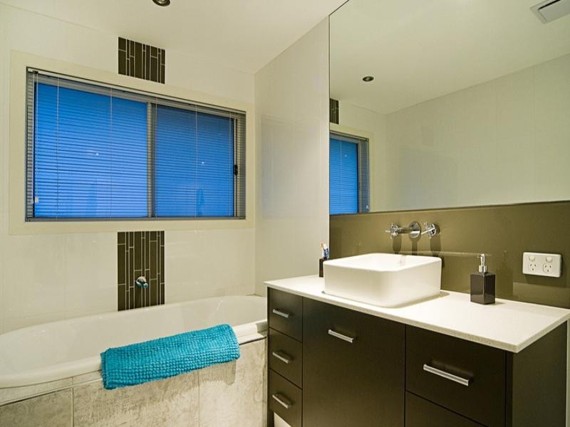 152 Sundance Way, Runaway Bay QLD 4216