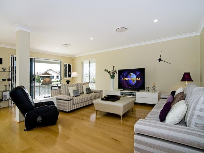 61 Compass Drive, Biggera Waters QLD 4216