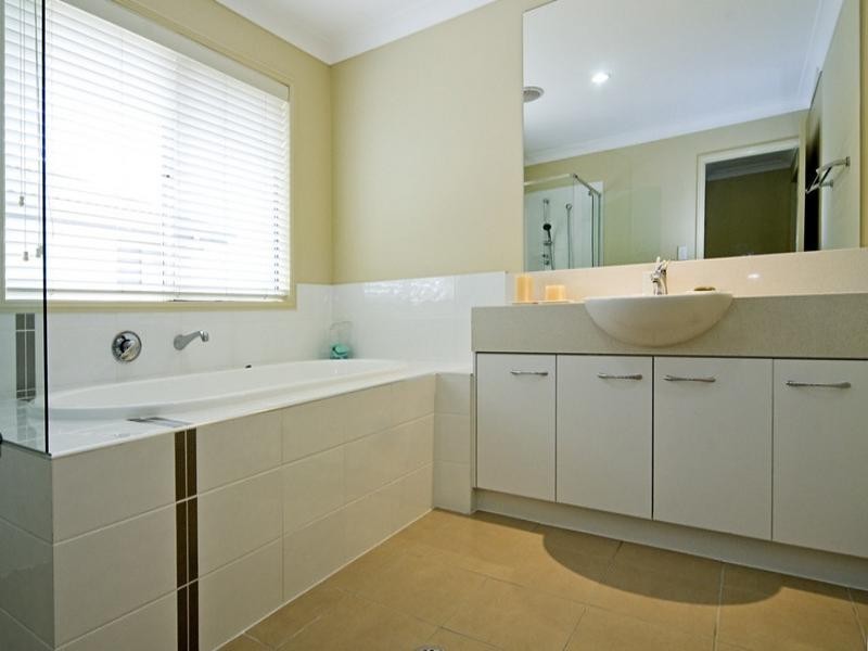 61 Compass Drive, Biggera Waters QLD 4216