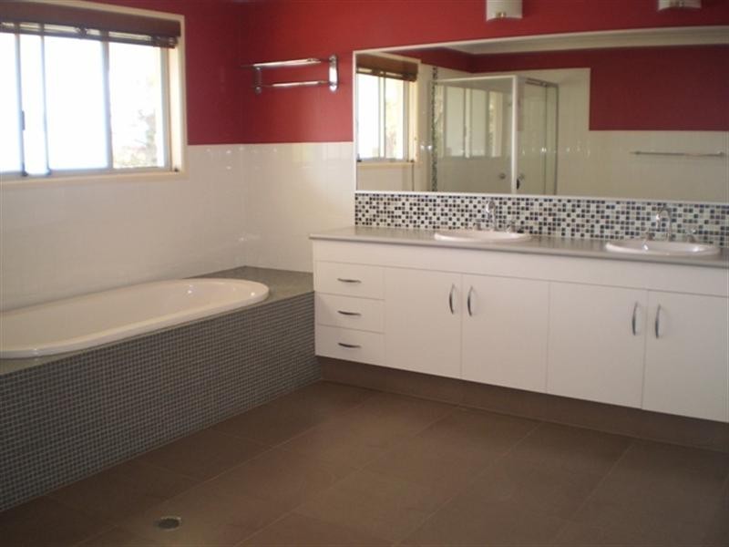 Paradise Point QLD 4216