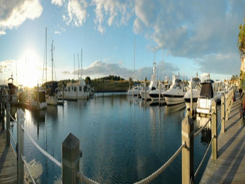 42 John Lund Drive, Hope Island QLD 4212