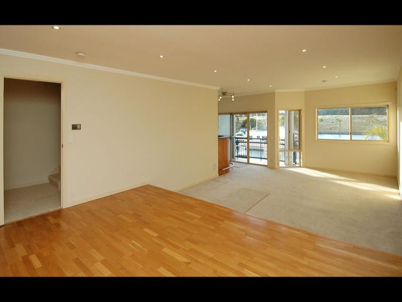 42 John Lund Drive, Hope Island QLD 4212