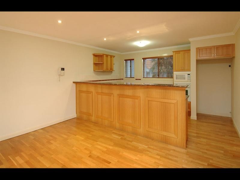 42 John Lund Drive, Hope Island QLD 4212