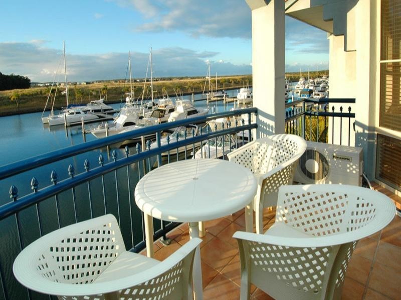 42 John Lund Drive, Hope Island QLD 4212