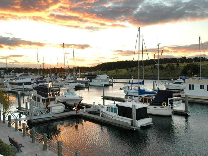 42 John Lund Drive, Hope Island QLD 4212