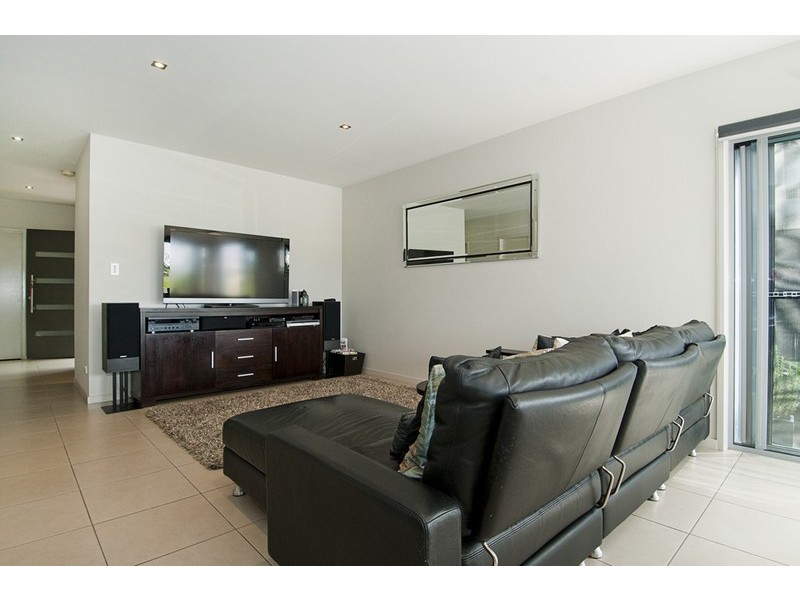 1/29 South Quay Drive, Biggera Waters QLD 4216