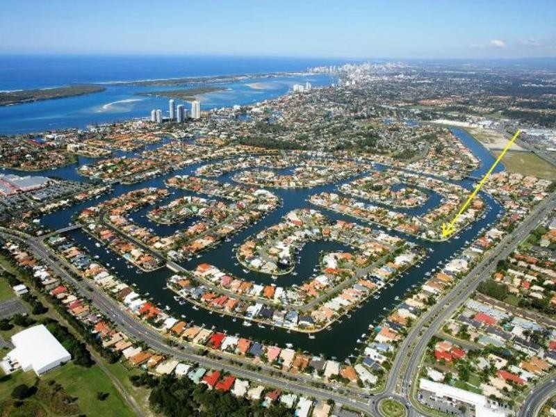 136 Sundance Way, Runaway Bay QLD 4216