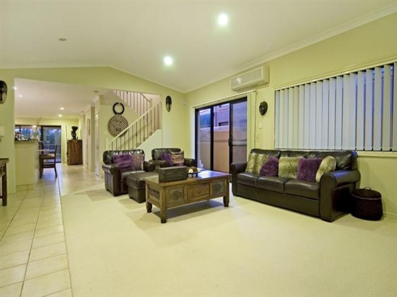 531 Oyster Cove Promenade, Helensvale QLD 4212