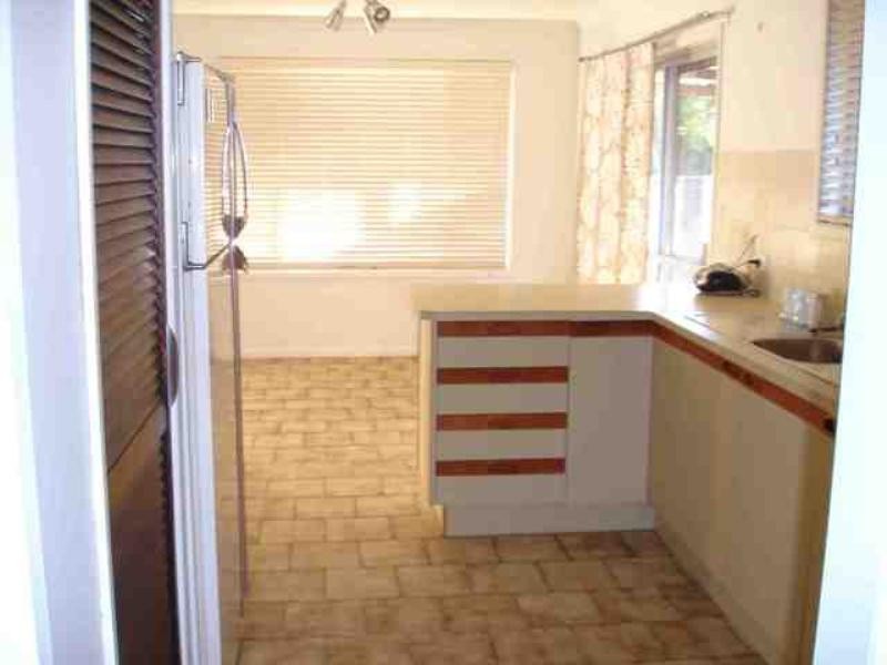 14 Shoveller Avenue, Paradise Point QLD 4216