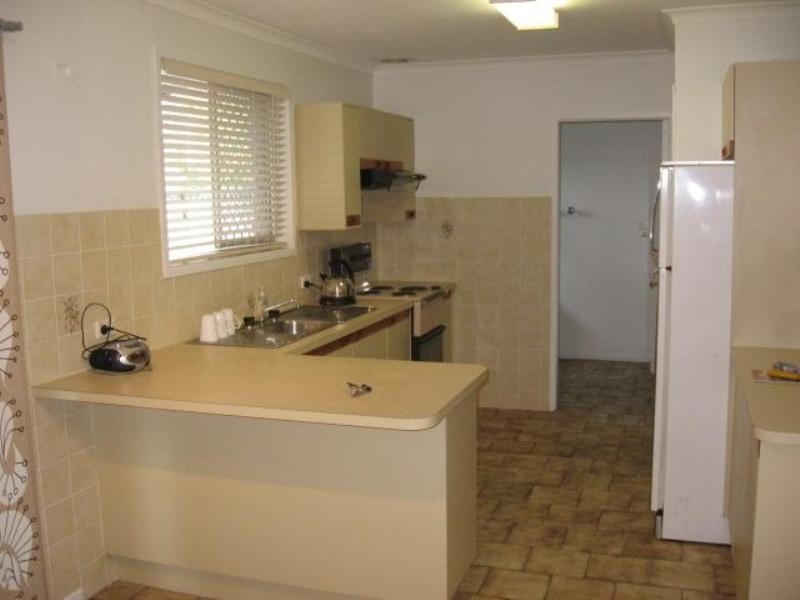 14 Shoveller Avenue, Paradise Point QLD 4216