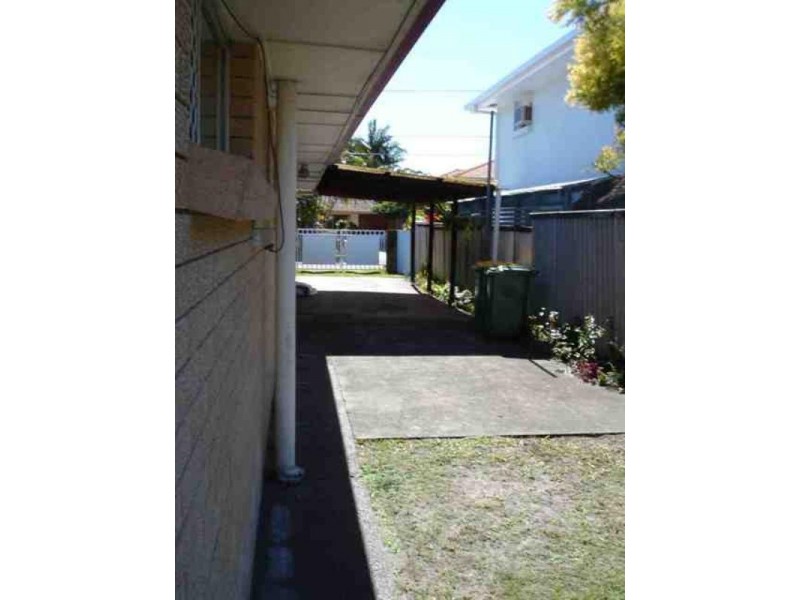 14 Shoveller Avenue, Paradise Point QLD 4216