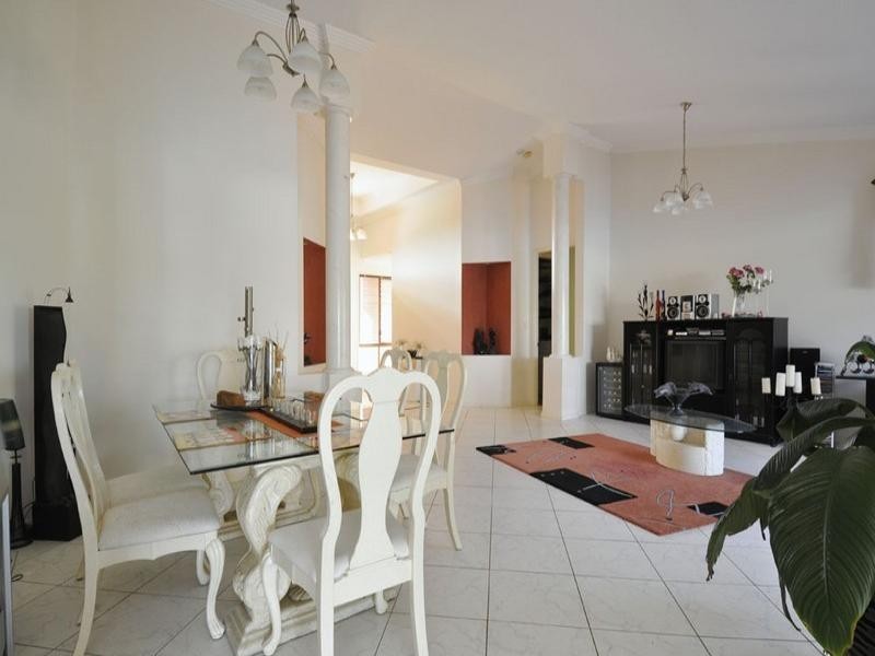 36 Calmwater Crescent, Helensvale QLD 4212