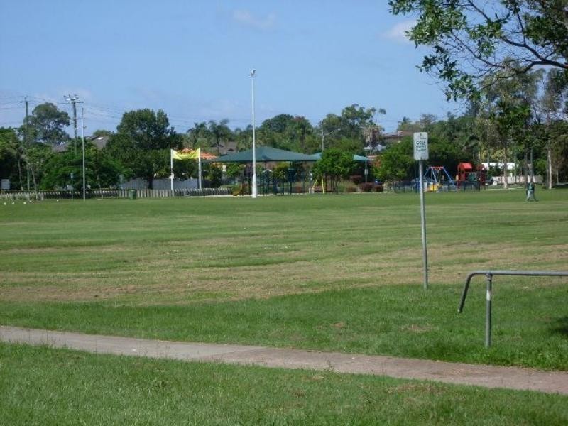 1/14 Burwood Court, Labrador QLD 4215