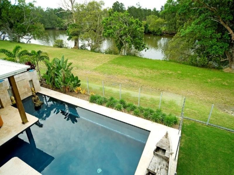 21 Parkview Place, Hope Island QLD 4212