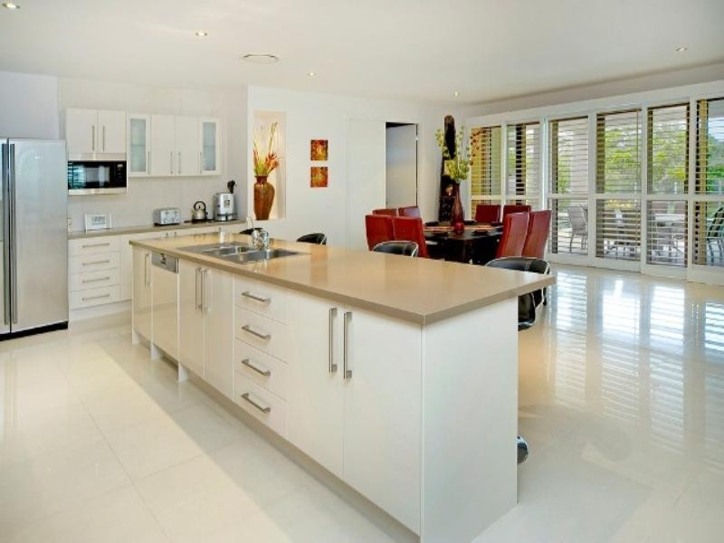 21 Parkview Place, Hope Island QLD 4212