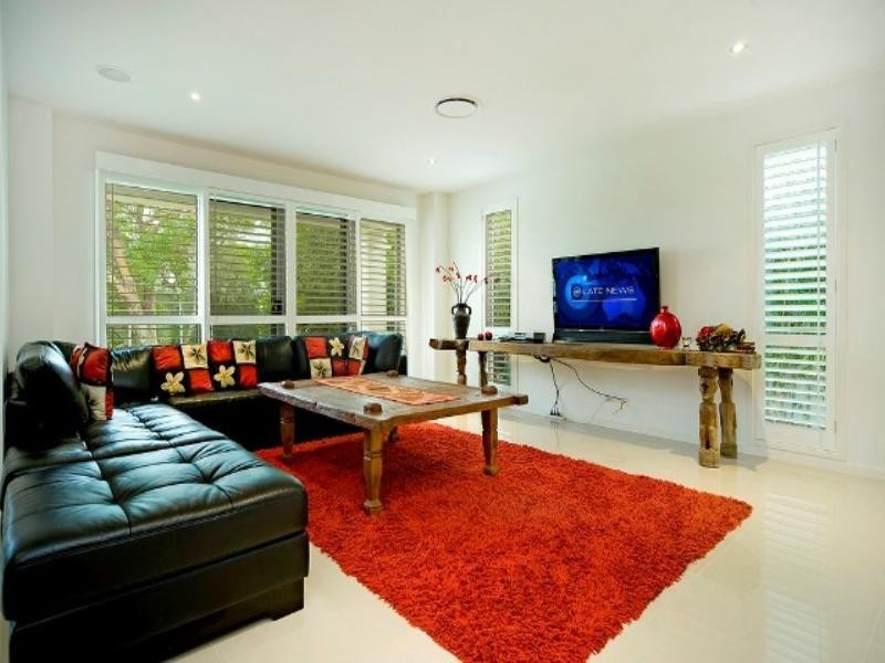 21 Parkview Place, Hope Island QLD 4212