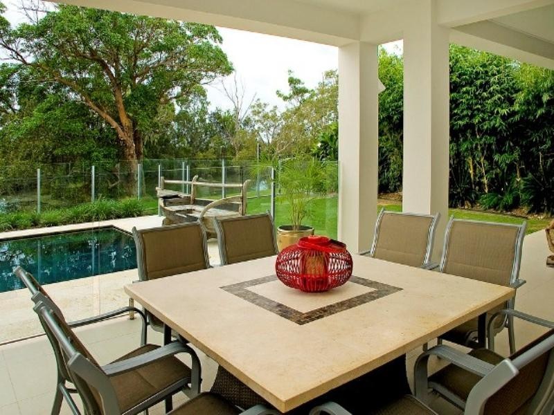 21 Parkview Place, Hope Island QLD 4212