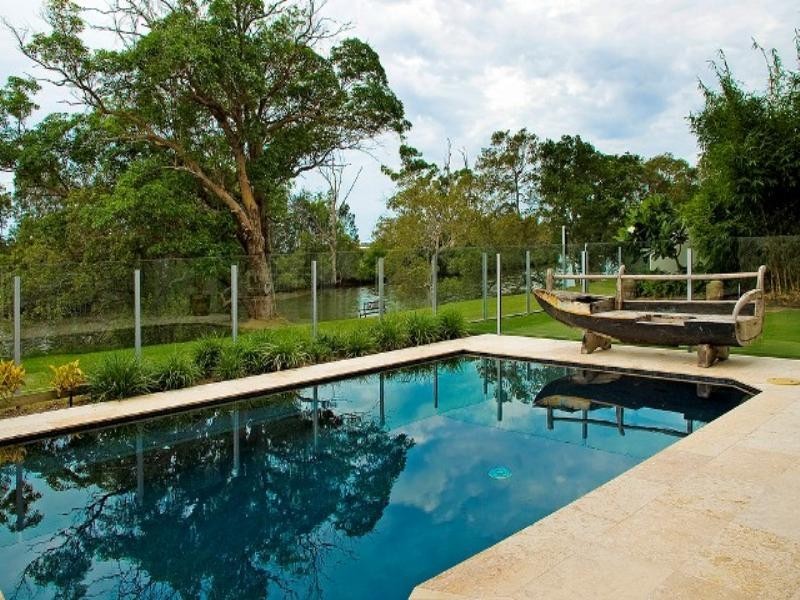 21 Parkview Place, Hope Island QLD 4212