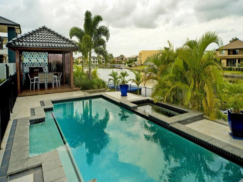 19 Mandolin Avenue, Hope Island QLD 4212