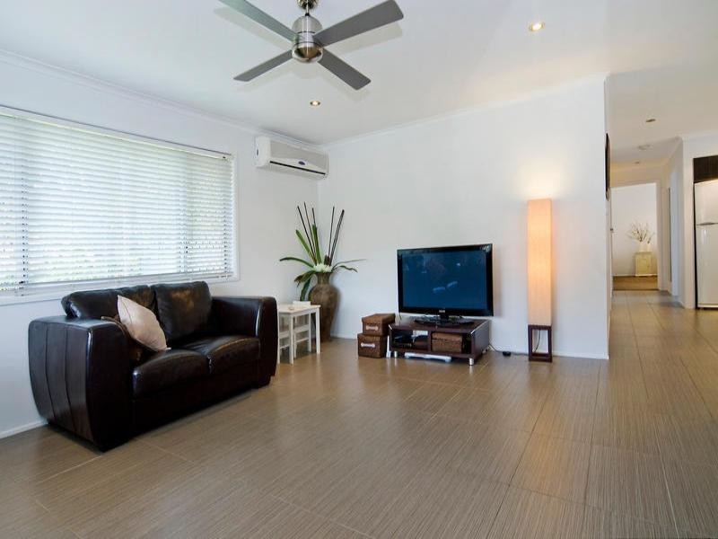 14 Deagon Drive, Runaway Bay QLD 4216