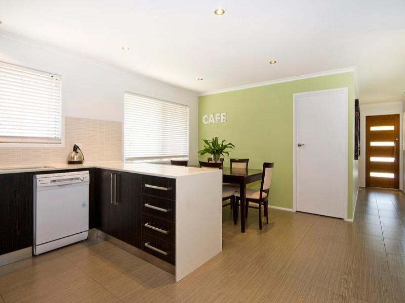 14 Deagon Drive, Runaway Bay QLD 4216