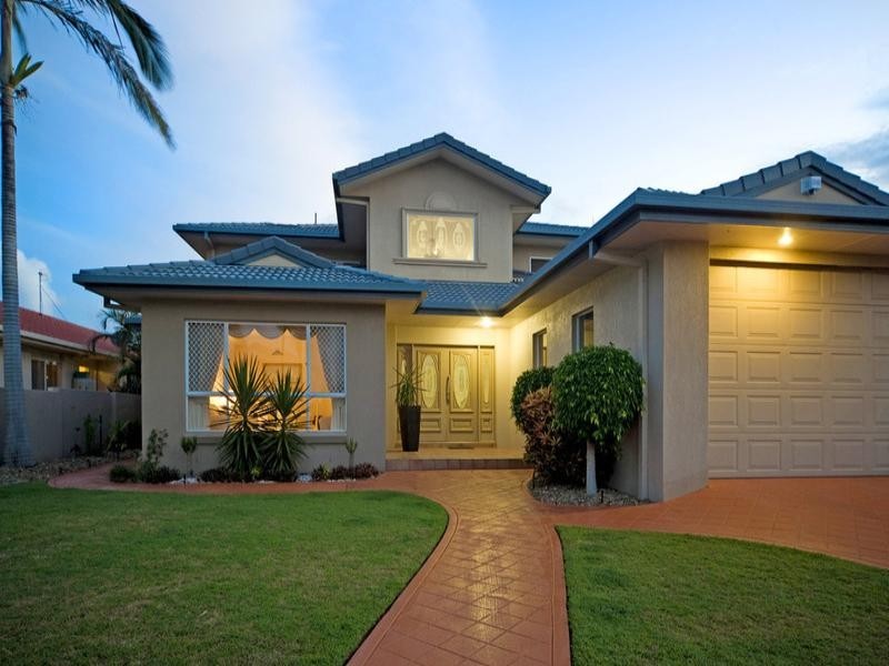 123 Sundance Way, Runaway Bay QLD 4216