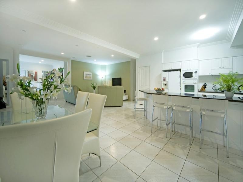 123 Sundance Way, Runaway Bay QLD 4216