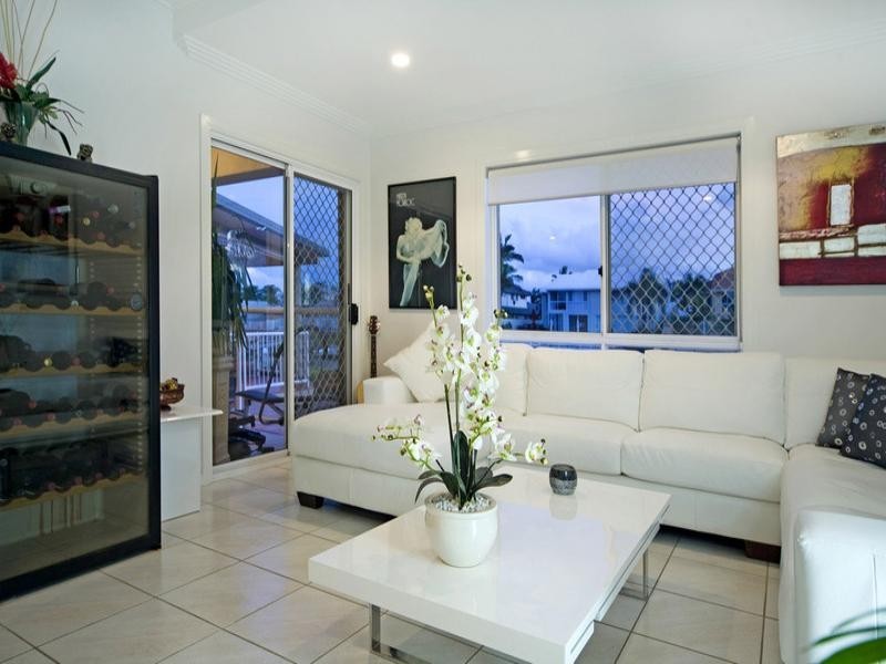 123 Sundance Way, Runaway Bay QLD 4216