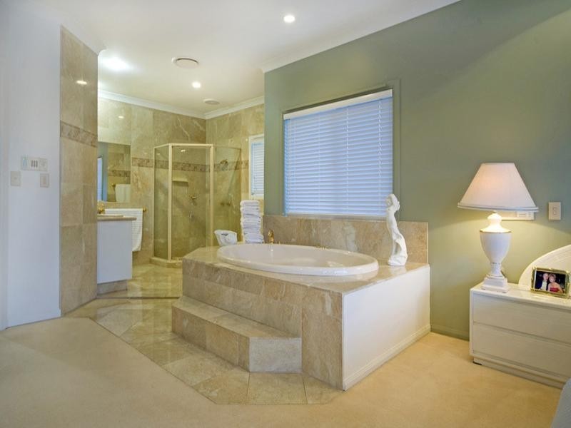 123 Sundance Way, Runaway Bay QLD 4216