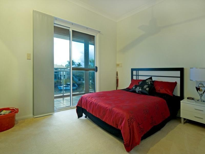 123 Sundance Way, Runaway Bay QLD 4216