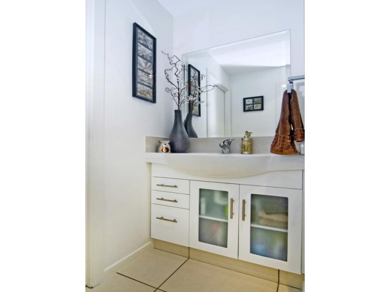 1/64 Compass, Biggera Waters QLD 4216